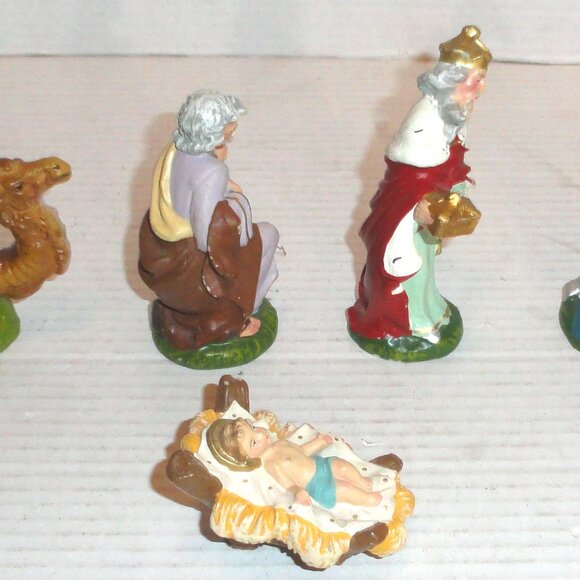 Lot of 5 VTG Hand Painted Composition Nativity Figures with Chip Damage READ - Picture 15 of 16